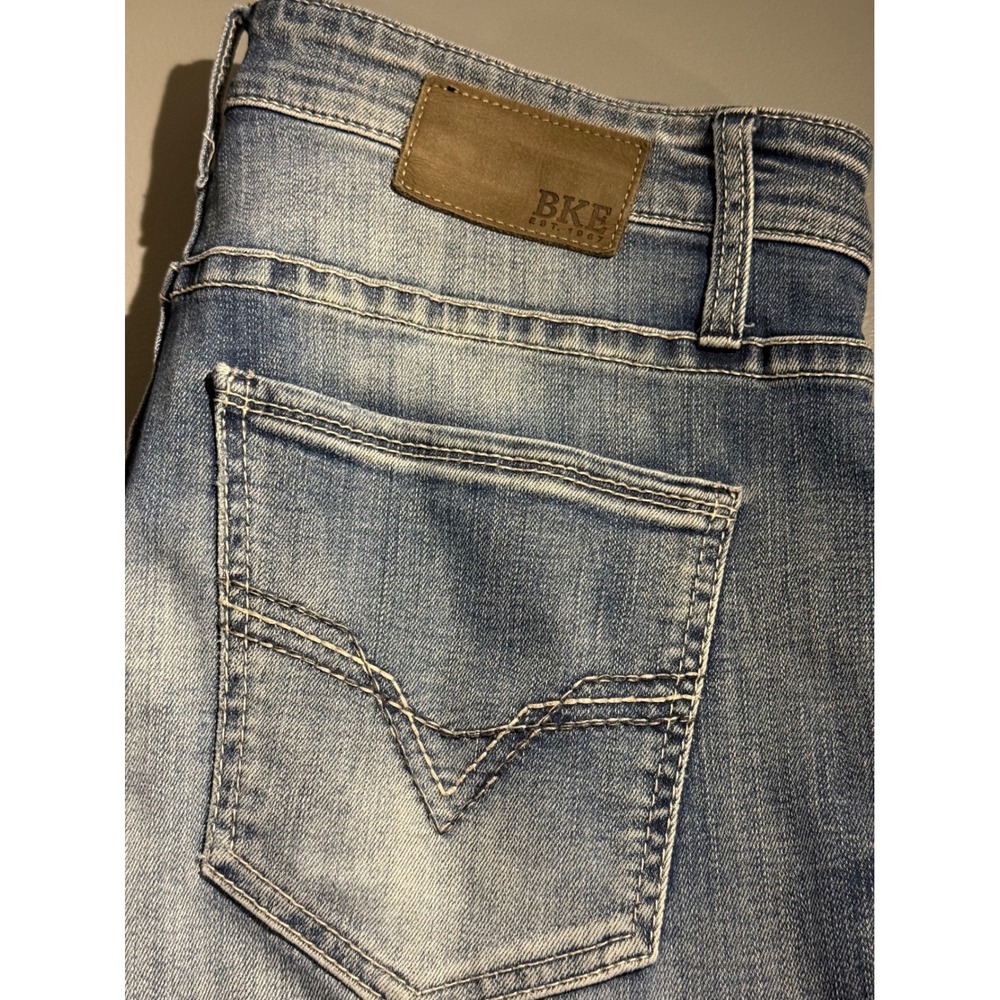 BKE Jake Straight Mens Blue Denim Jeans 33x32 Medium Wash Whisker